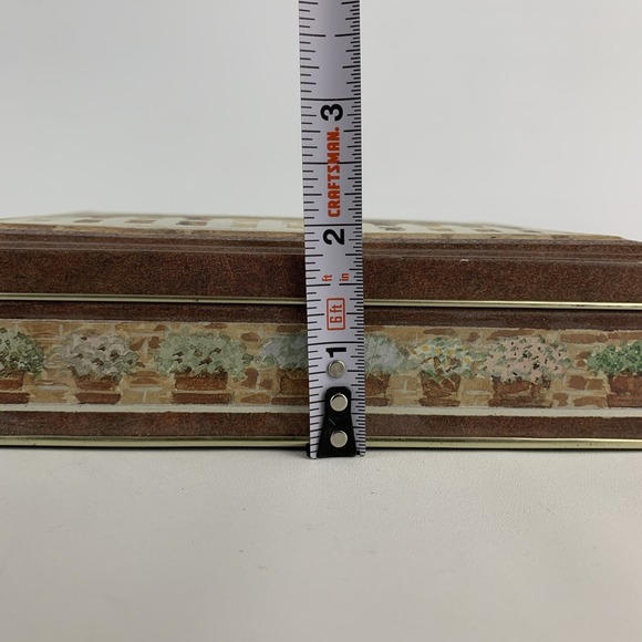 Vintage Tabby Kittens Cats in Flower Pots Picket Fence Collectible Tin 6"x7.5" - Picture 16 of 16